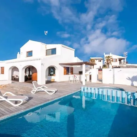 Amor Villa *